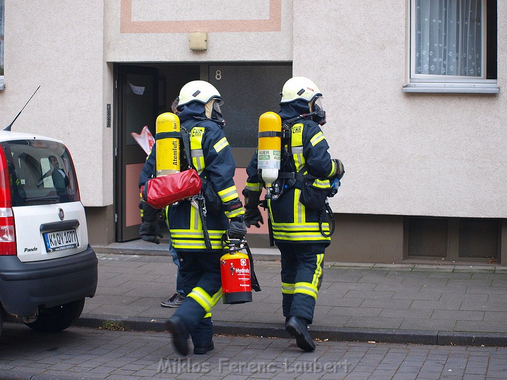 Brand Koeln Vingst Regensburgerstr P49.JPG